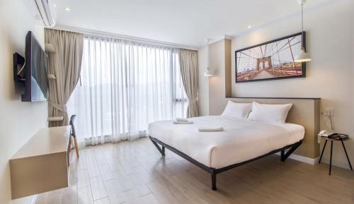 One-Bedroom Suite