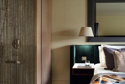 Premium King Room