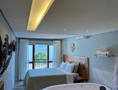 King Room with Mountain View