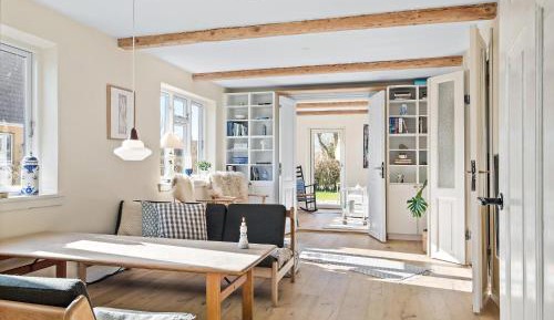 Four-Bedroom Holiday Home