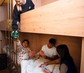 4-Bed Room "Hostel" with shared bathroom