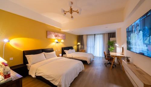 Deluxe Twin Room