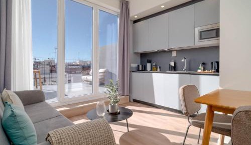 One-Bedroom Apartment with terrace