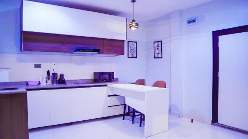 Deluxe King Studio