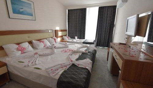Queen Room with Sea View