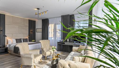 Junior Suite with Balcony