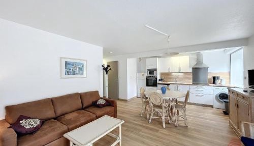 Apartment (2 Adults)