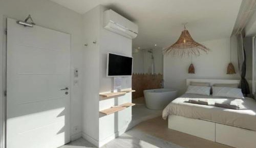 King Suite with Balcony