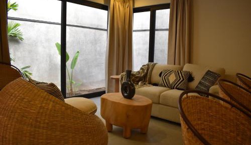 Deluxe King Suite