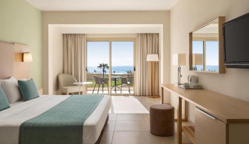 Classic Twin Room with Sea View