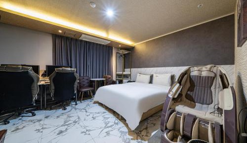 King Suite