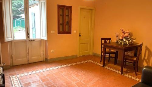 Single Room with Private External Toilet