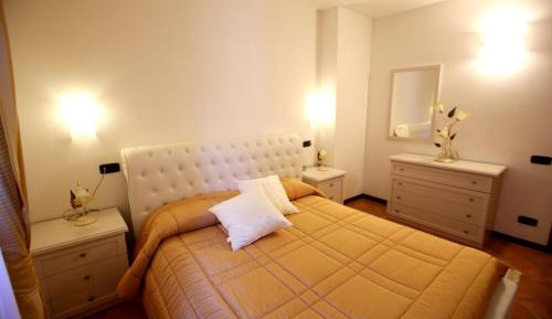 King Room with Pool View