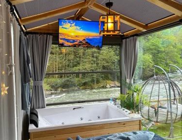King Room with Lake View