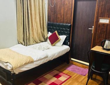 Deluxe Single Room