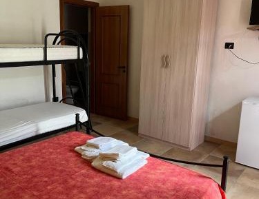Double or Twin Room with Partial Sea View