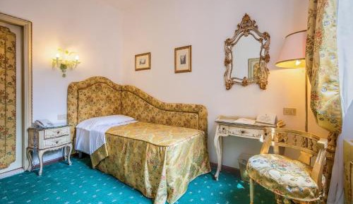 Classic Single Room