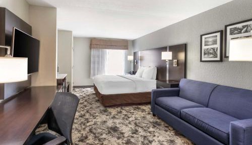 Superior King Room with Sofa-Bed - Non-Smoking