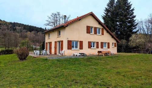 Holiday Home (10 Adults)