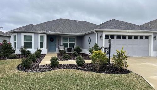 Three-Bedroom Holiday Home 