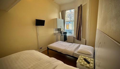 Triple Room with Bathroom