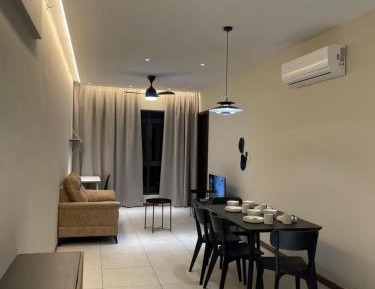 Deluxe Family Room