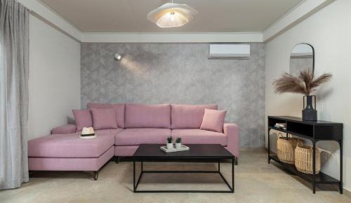 Two Bedroom Sea View Apartment With Garden