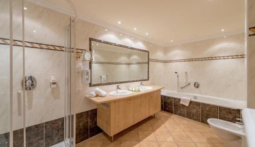 Superior Junior Suite
