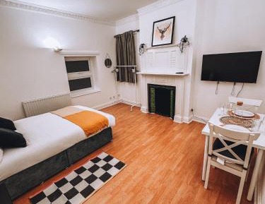 Double Room with Shared Bathroom