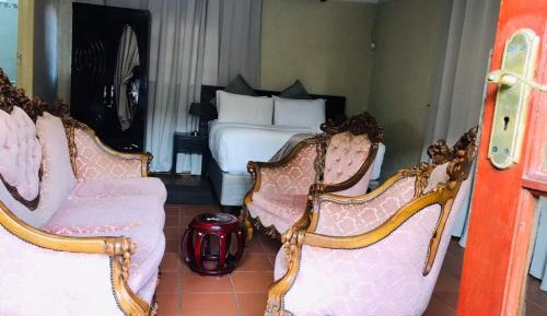 Deluxe Family Suite