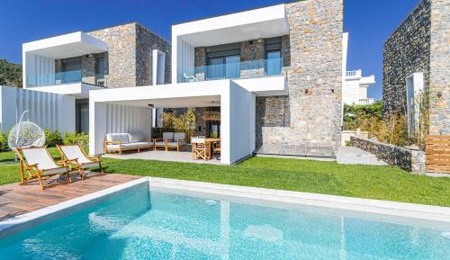 Villa with Private Pool