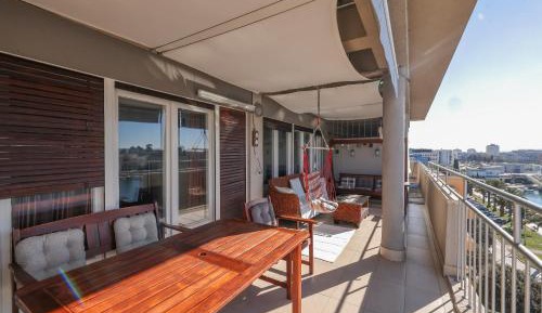 Apartment with Sea View