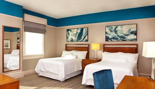 Larger Guest room, 2 Double