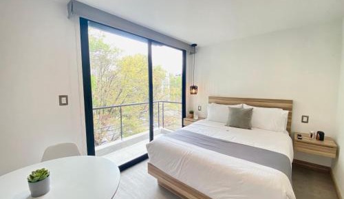 Deluxe Double Room with Balcony
