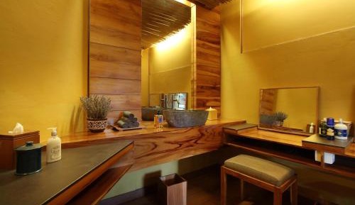 Deluxe Grande Suite