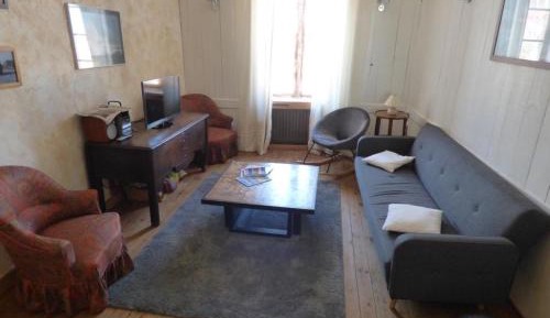 Villa (7 adults)