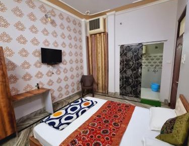 Deluxe Double Room with Shower