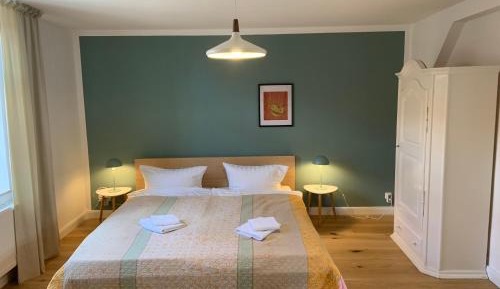 Deluxe Apartment