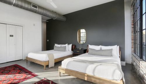 Five-Bedroom Apartment
