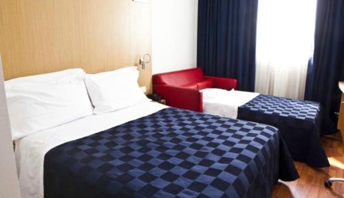Triple Room (2 Adults + 1 Child)