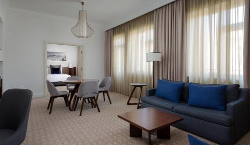 Vise-Presidential Suite, Executive lounge access, 1 King