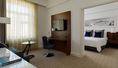 Junior Suite, Executive lounge access, 1 King