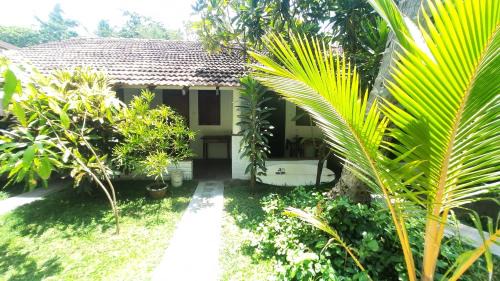 Twin room with Private bathroom & Fan