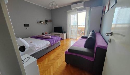 Studio Apartment with Sea View
