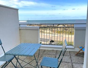 Studio with Sea View
