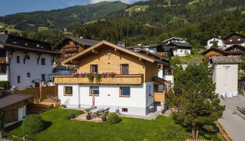Four-Bedroom Holiday Home