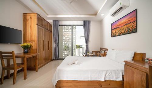Studio with Balcony