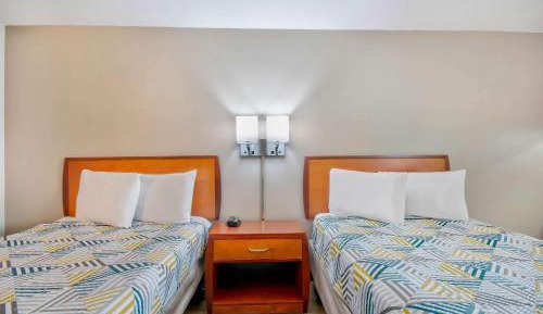 Deluxe Quadruple Room - Non-Smoking
