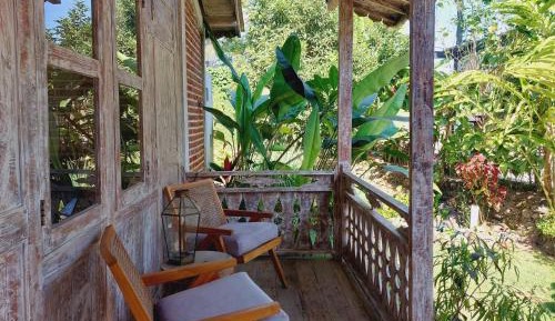 Deluxe King or Twin Bungalow with Plunge Pool & Garden View (Wood 1)