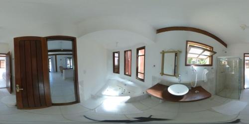 Master Chalé with Balcony and sea view
